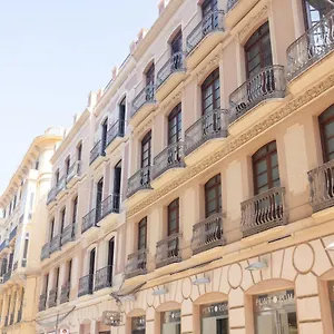 https://apartamento-especeria-black-by-cuatrocallesflats.hotelsinnerja.org